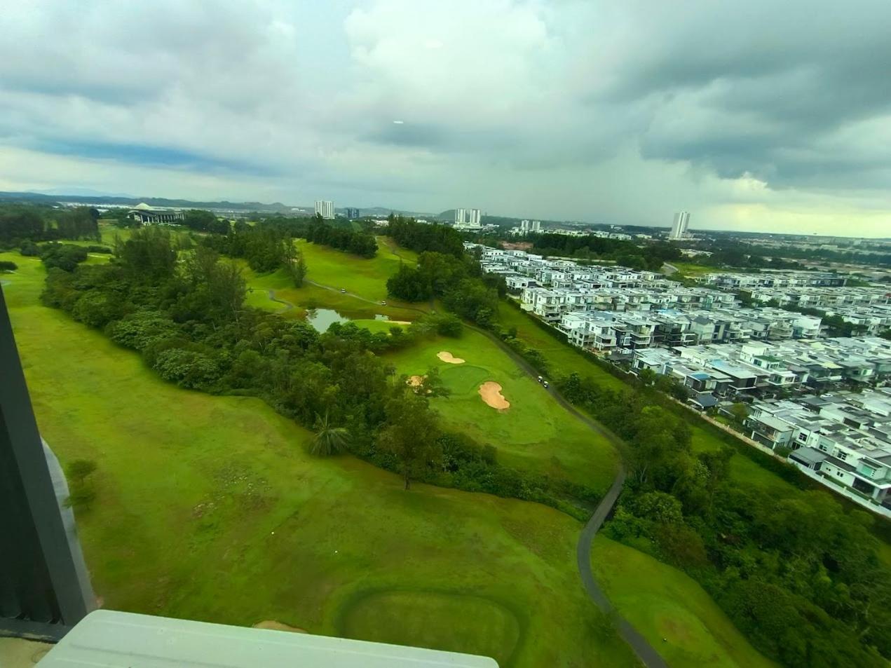 Arc Austin Hill Apartment Johor Bahru Buitenkant foto